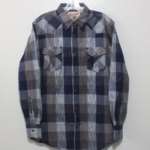 Coastal Medium Long Sleeve Pearl Snap Buttons